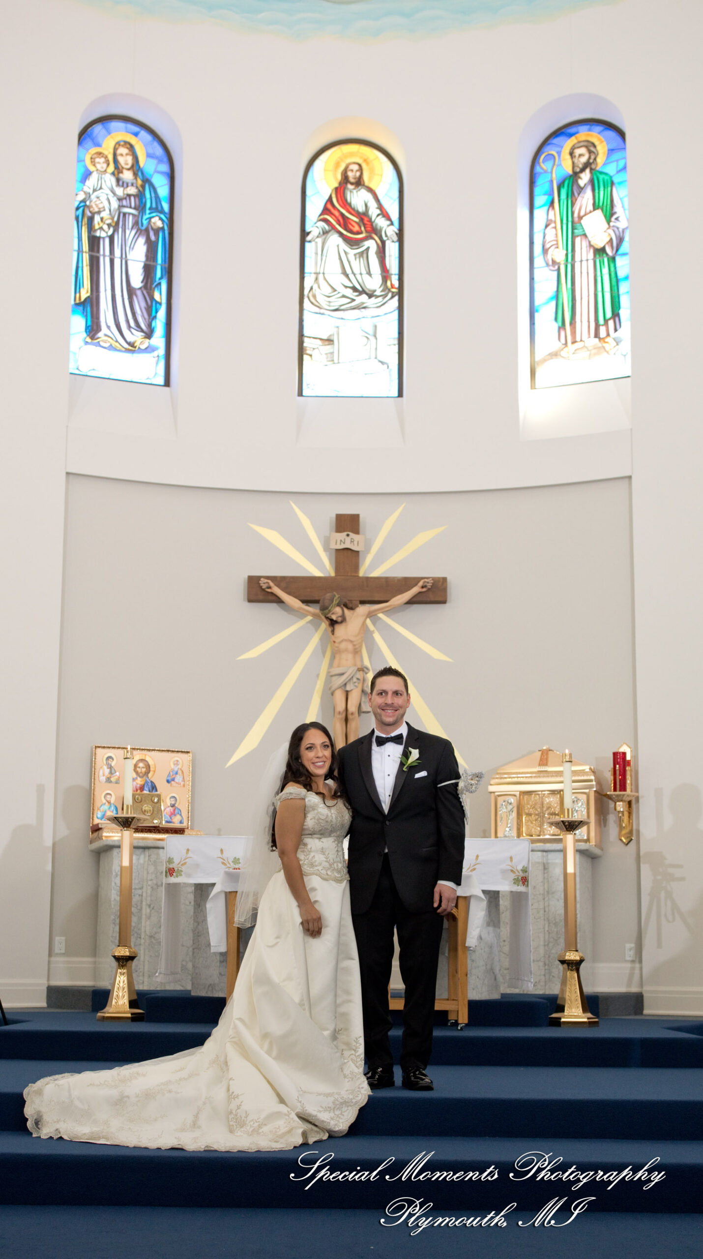 Miriam & Patrick at St. Thomas Chaldean Catholic West Bloomfield MI wedding photography