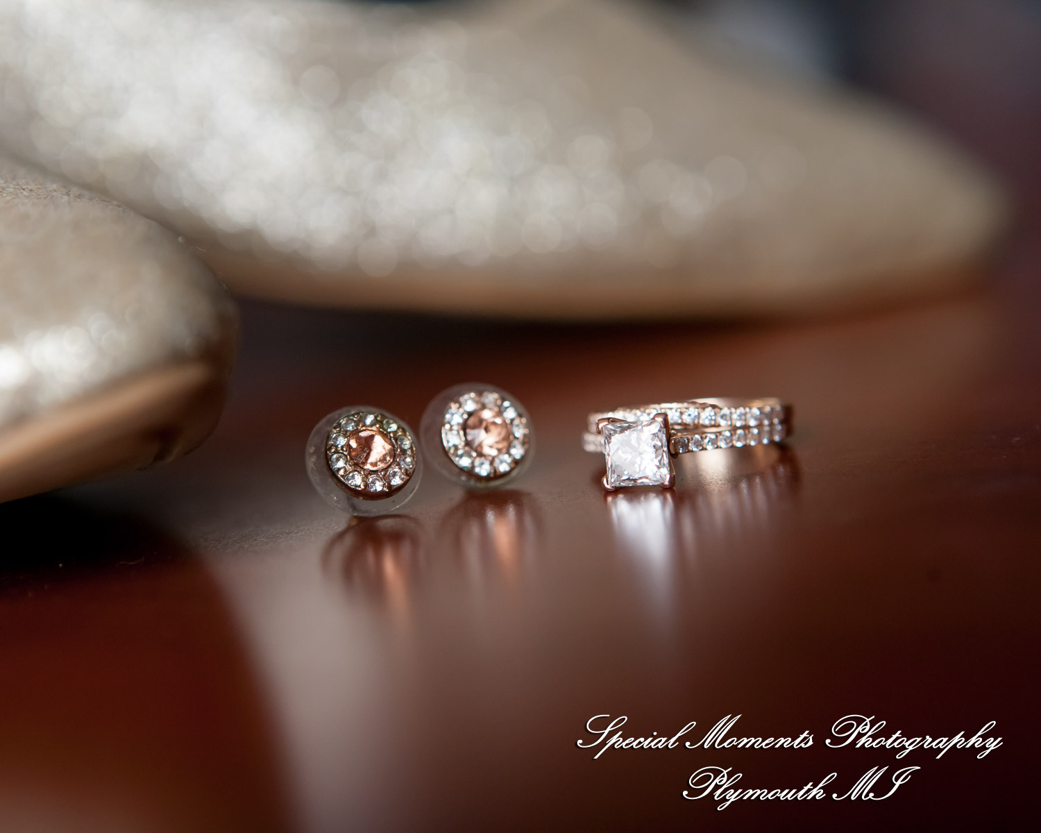 Lindsay & Justin at Roostertail Detroit MI wedding photography