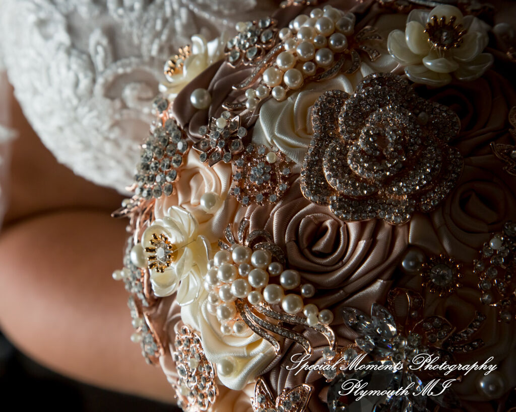 Lindsay & Justin at Roostertail Detroit MI wedding photography