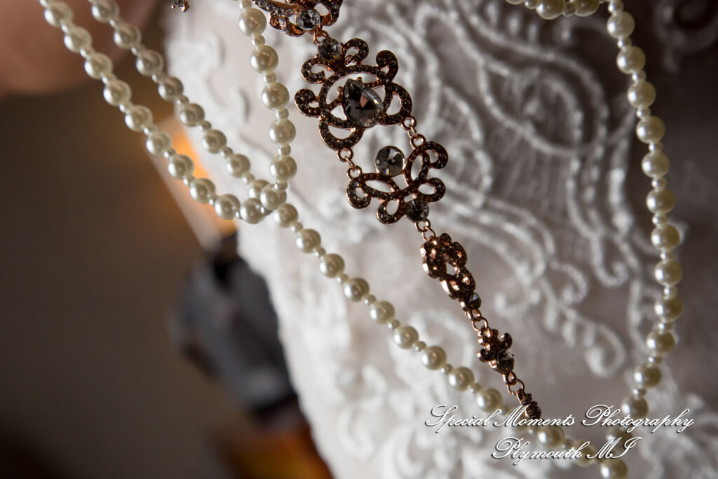 Lindsay & Justin at Roostertail Detroit MI wedding photography