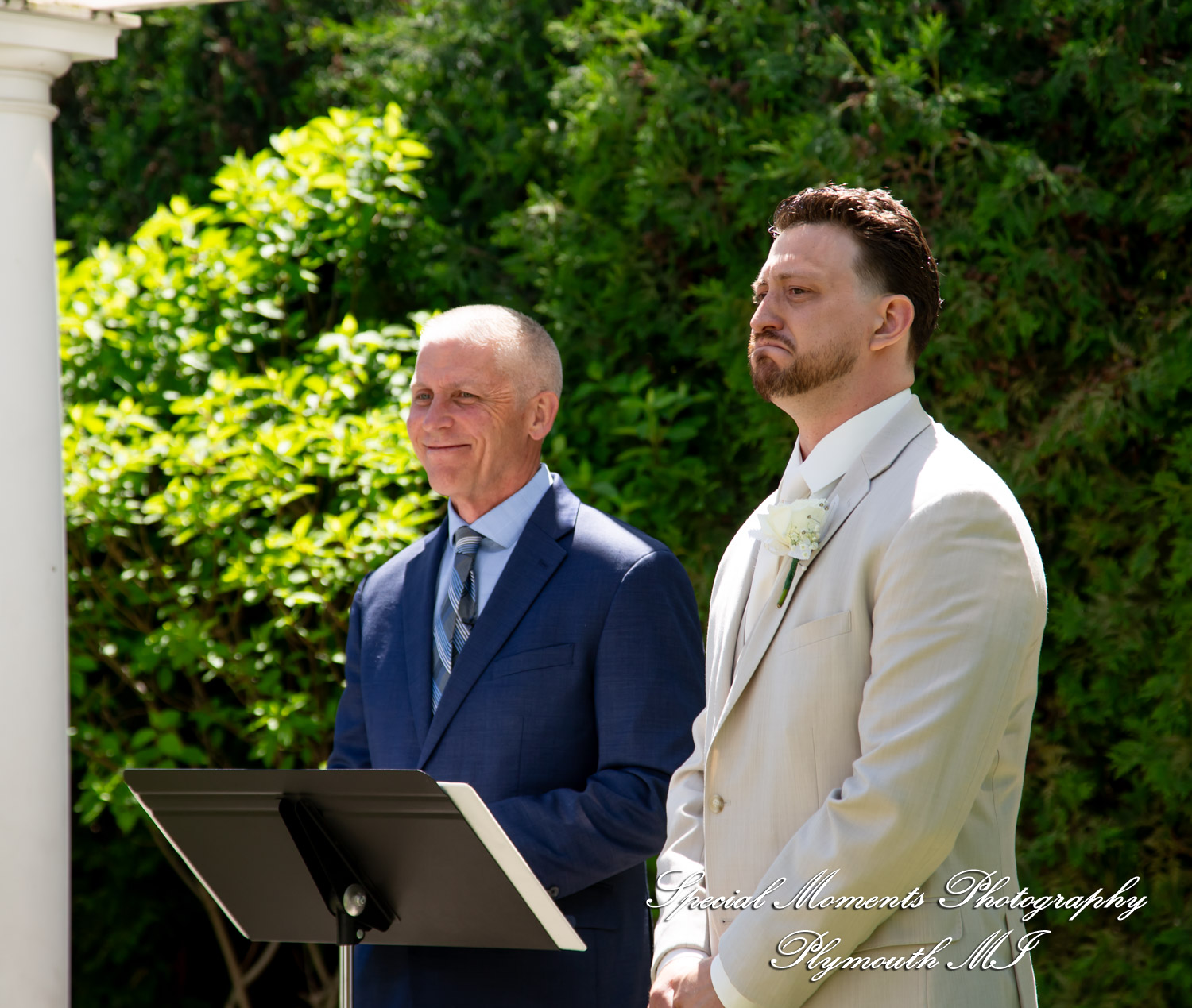 Kristine & Robert at The Bentley Banquet Conference Center Wyandotte MI wedding photography