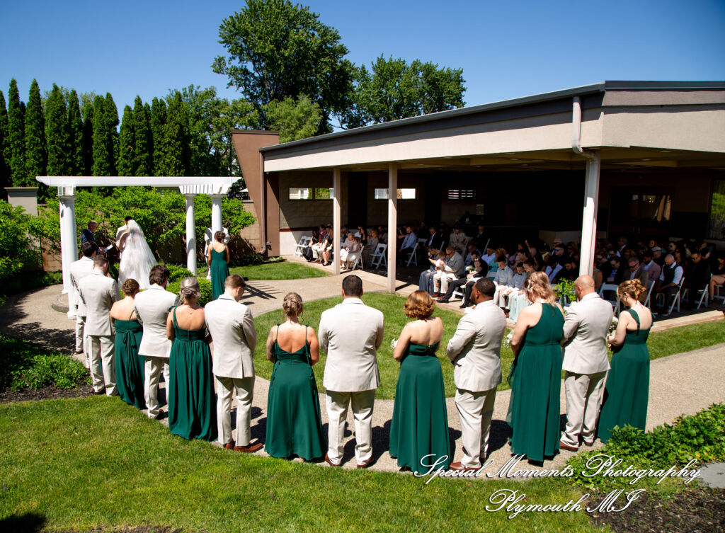 Kristine & Robert at The Bentley Banquet Conference Center Wyandotte MI wedding photography