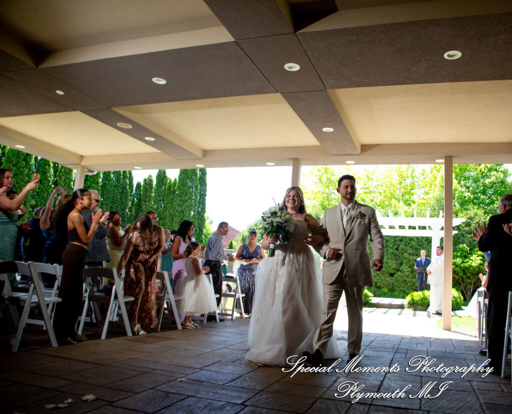 Kristine & Robert at The Bentley Banquet Conference Center Wyandotte MI wedding photography