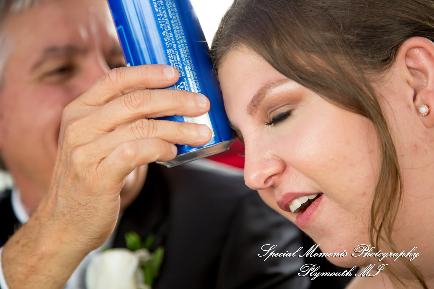 Lindsay & Justin at Roostertail Detroit MI wedding photography