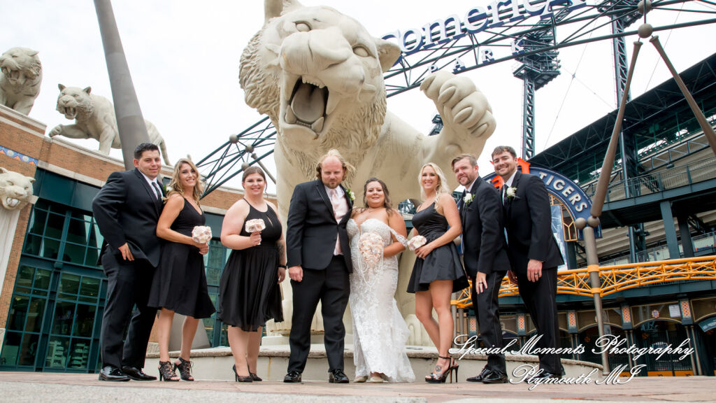 Lindsay & Justin at Roostertail Detroit MI wedding photography