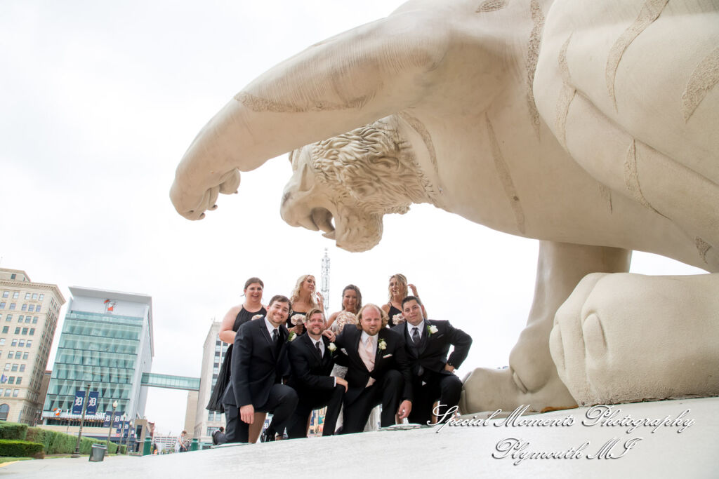 Lindsay & Justin at Roostertail Detroit MI wedding photography