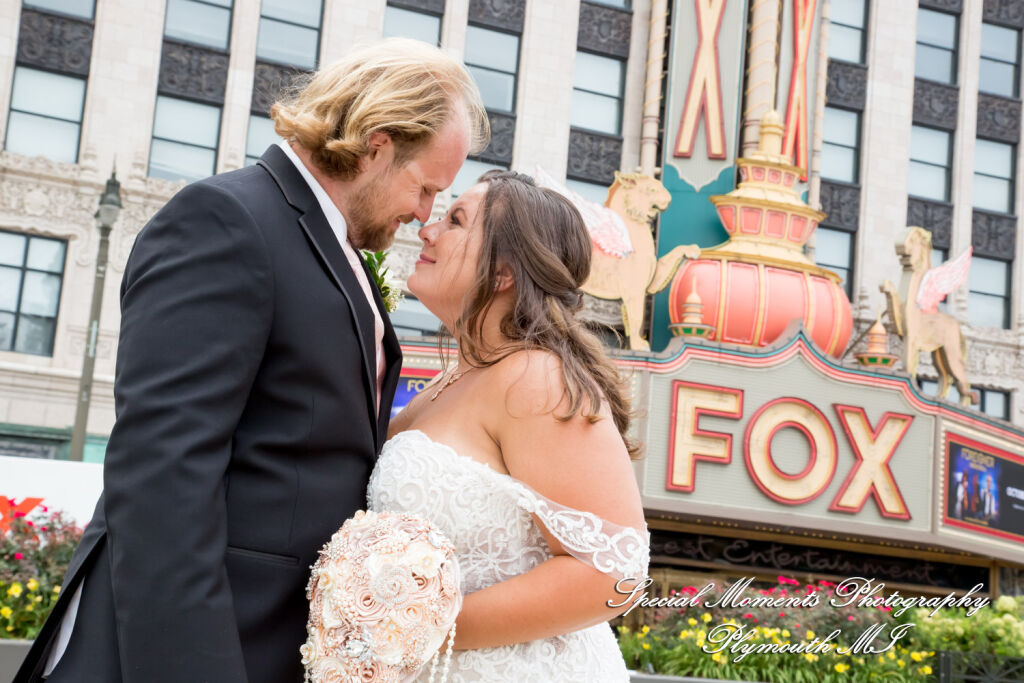 Lindsay & Justin at Roostertail Detroit MI wedding photography