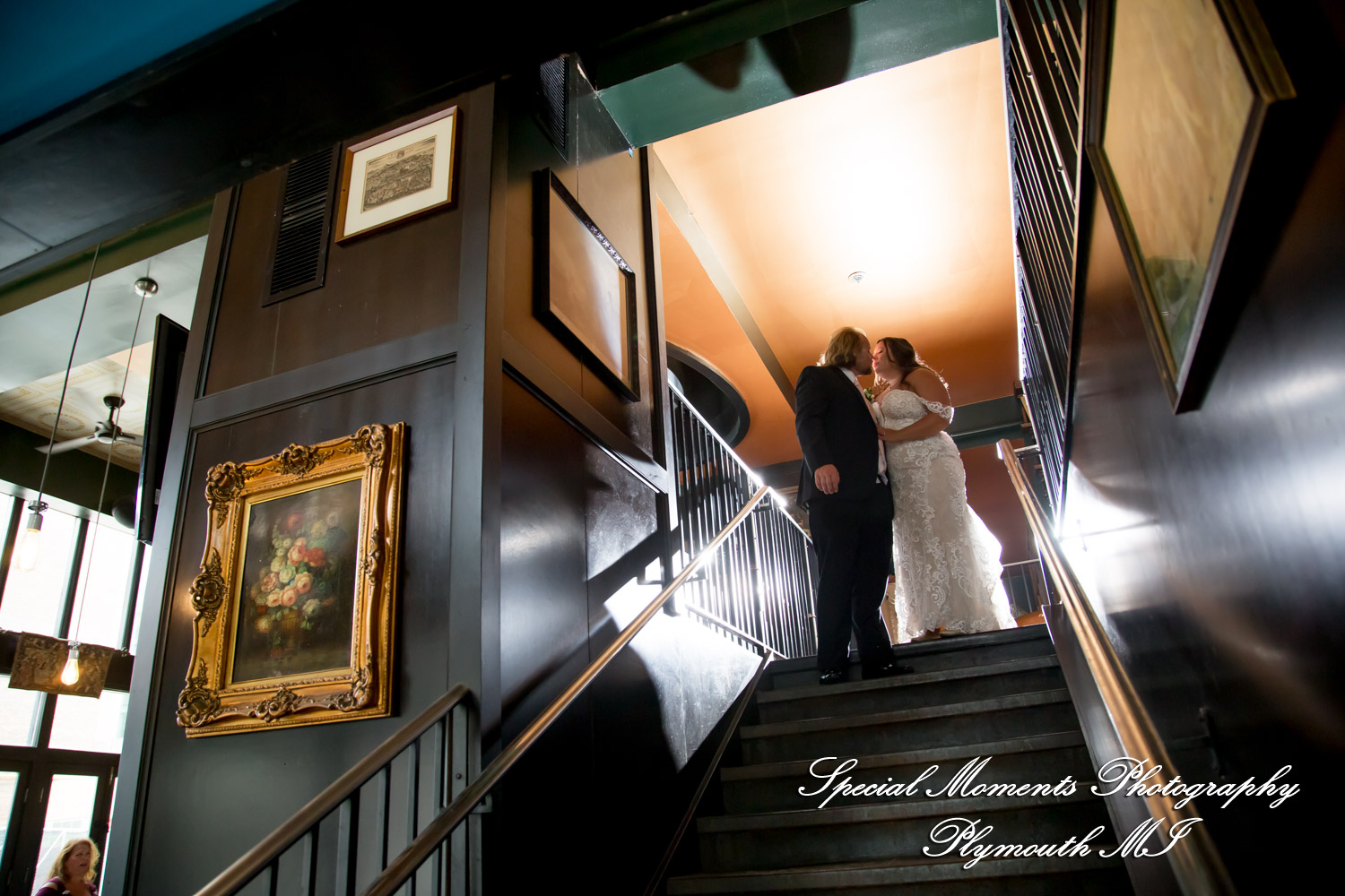Lindsay & Justin at Roostertail Detroit MI wedding photography