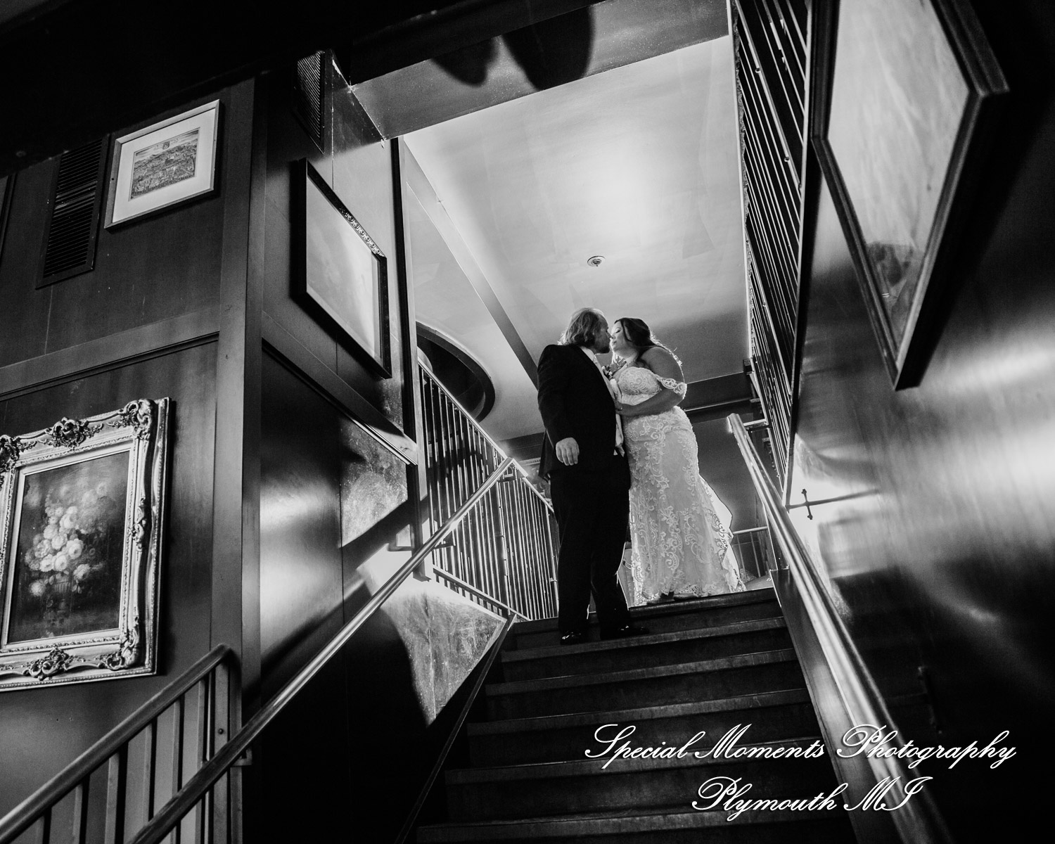 Lindsay & Justin at Roostertail Detroit MI wedding photography
