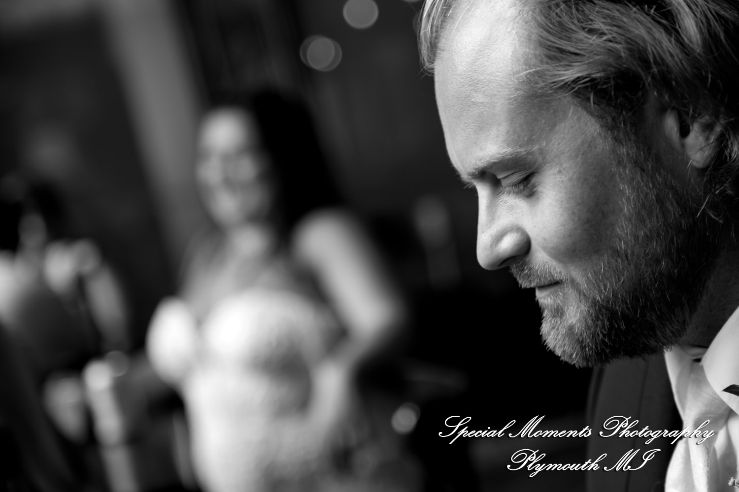 Lindsay & Justin at Roostertail Detroit MI wedding photography
