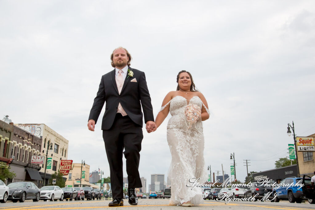 Lindsay & Justin at Roostertail Detroit MI wedding photography
