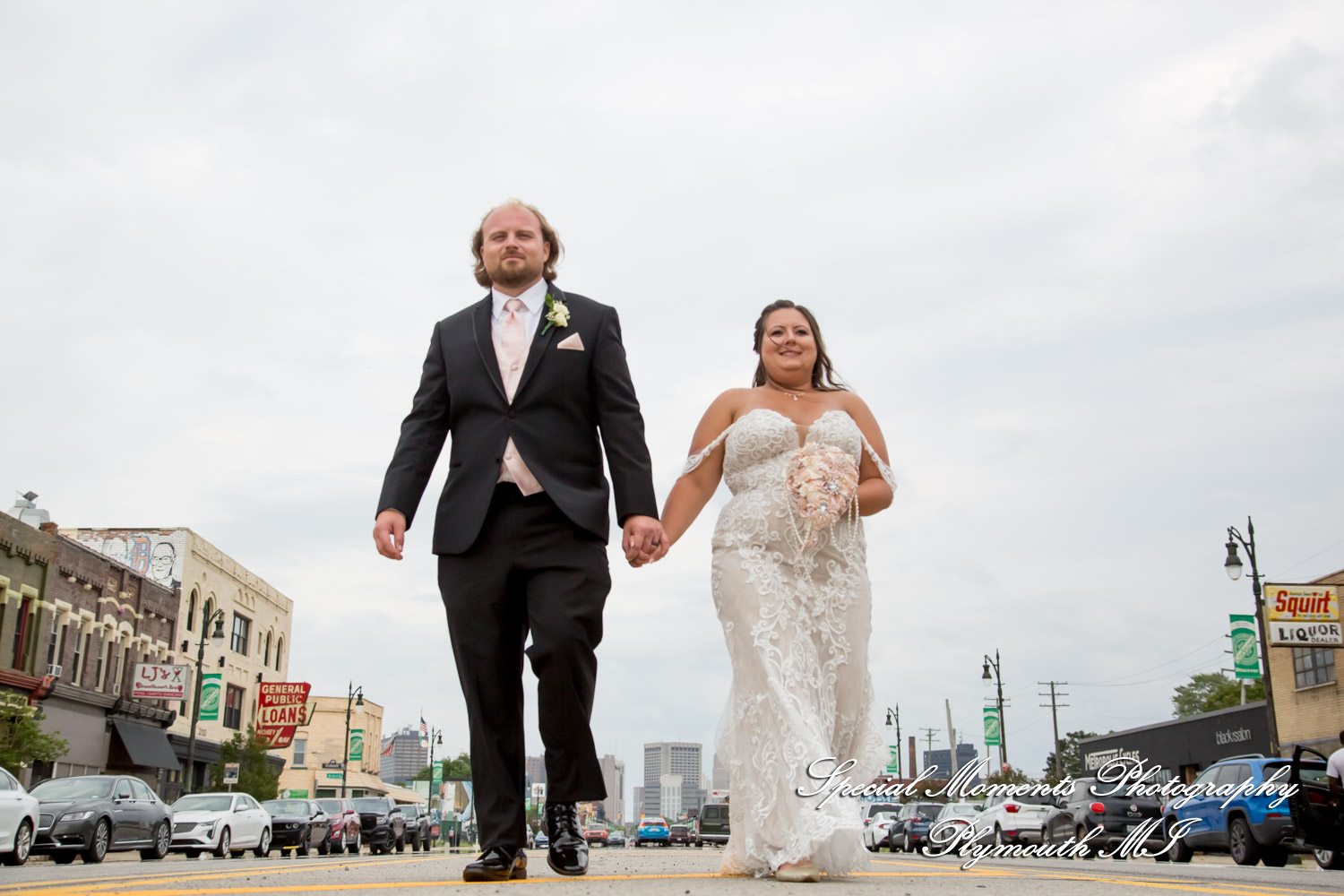 Lindsay & Justin at Roostertail Detroit MI wedding photography