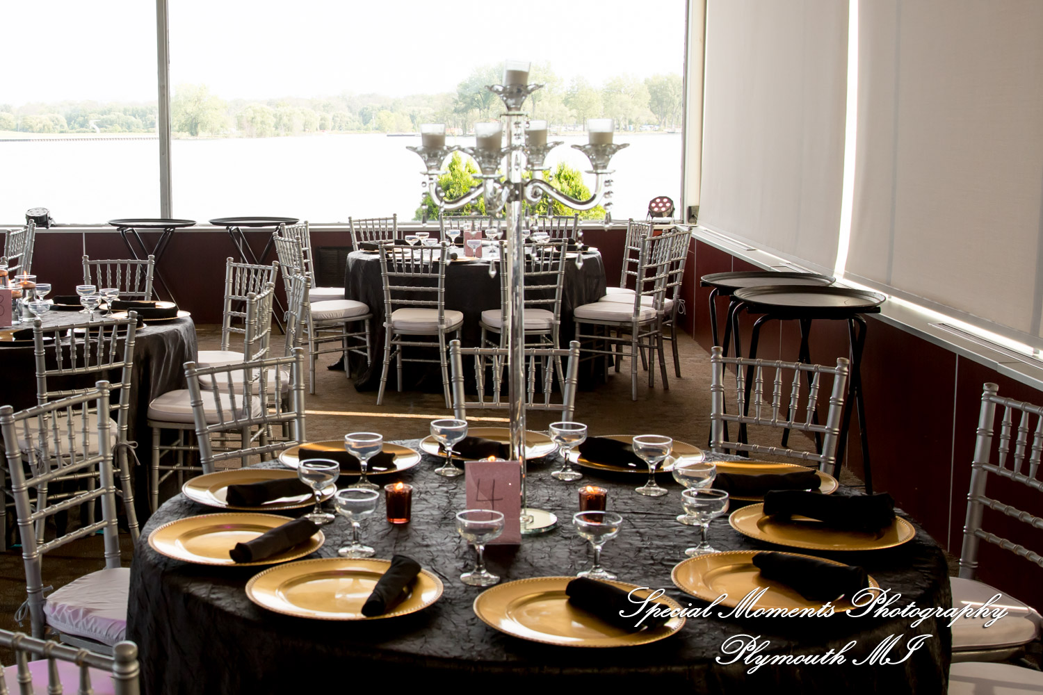 Lindsay & Justin at Roostertail Detroit MI wedding photography