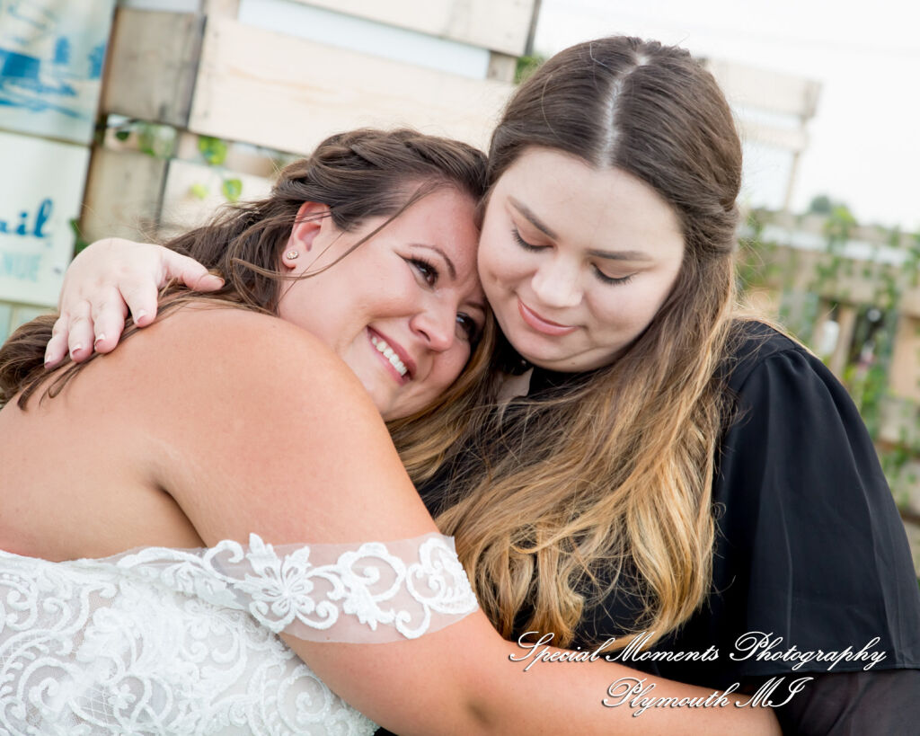 Lindsay & Justin at Roostertail Detroit MI wedding photography