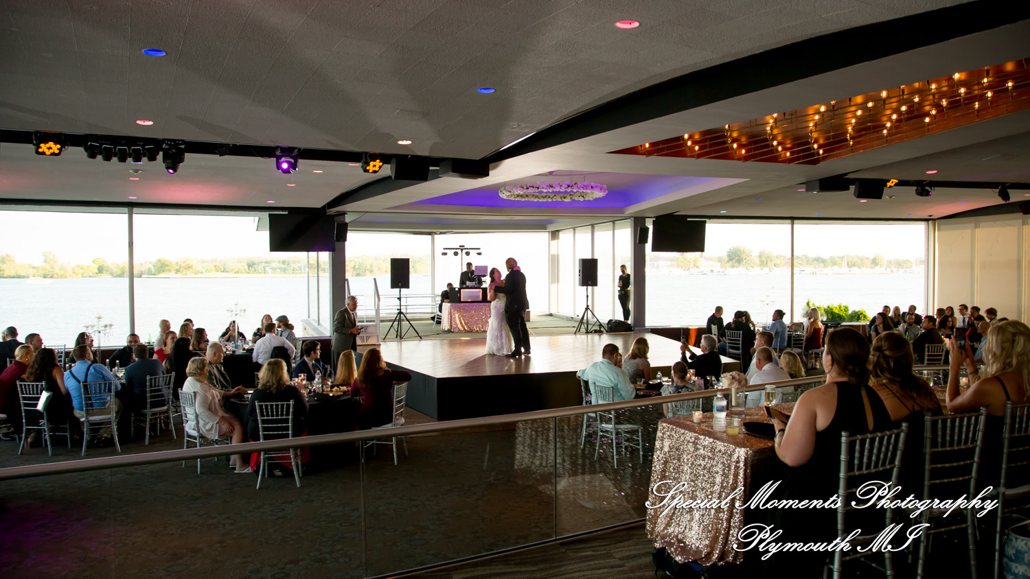 Lindsay & Justin at Roostertail Detroit MI wedding photography