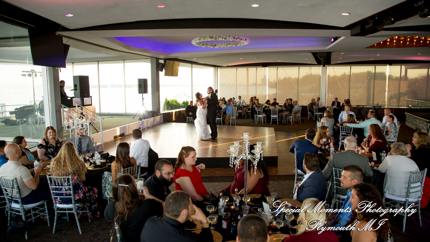 Lindsay & Justin at Roostertail Detroit MI wedding photography