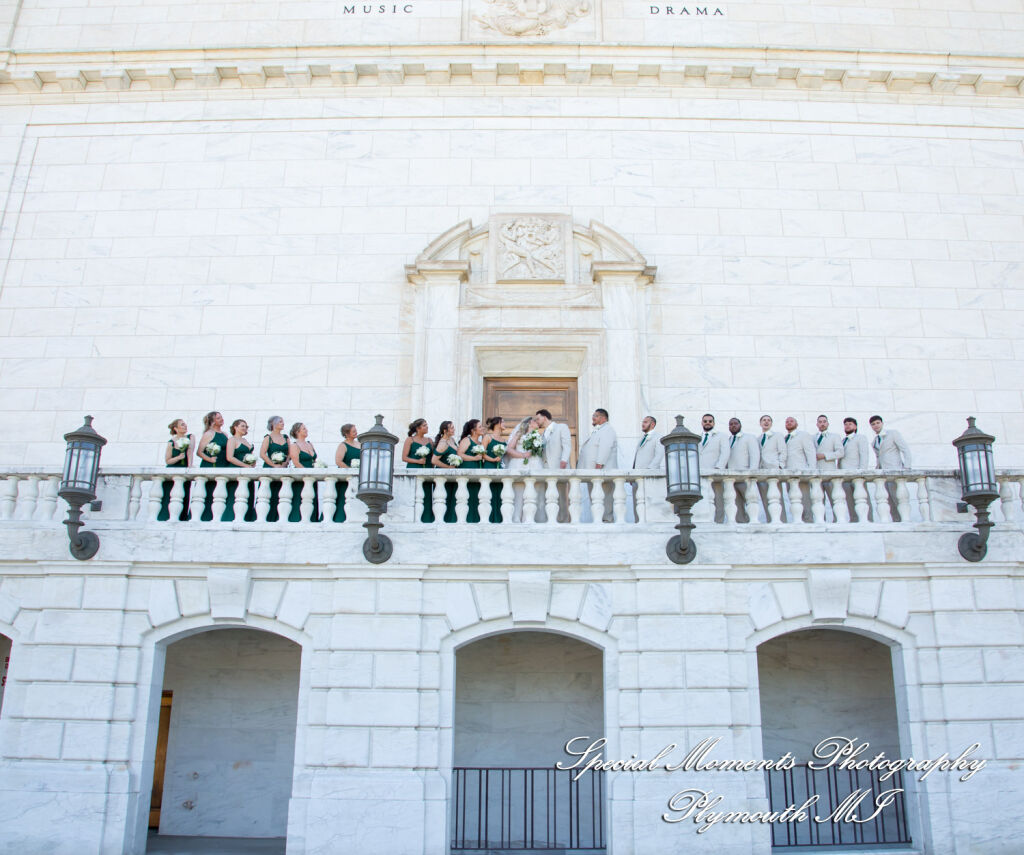 Kristine & Robert at The DIA Detroit MII wedding photography