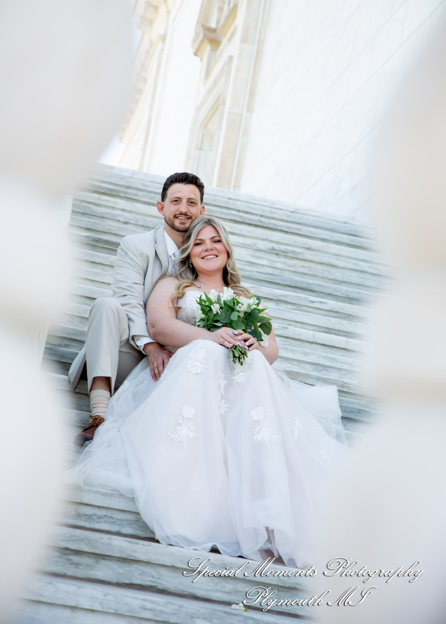 Kristine & Robert at The DIA Detroit MII wedding photography