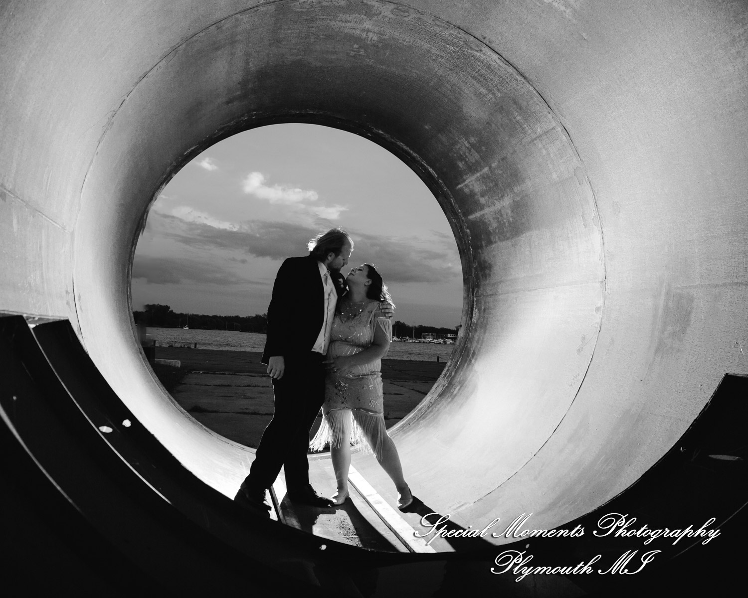 Lindsay & Justin at Roostertail Detroit MI wedding photography