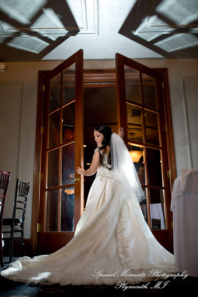 Miriam & Patrick at Cafe Cortina Farmington Hills MI wedding photography