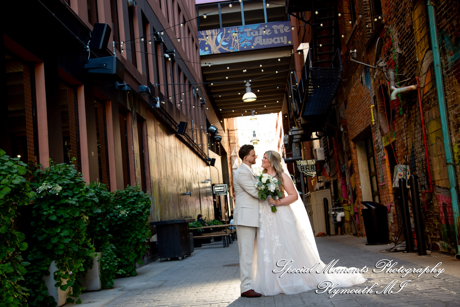 Kristine & Robert at Z-Lot Belt Alley Detroit MI MI wedding photography