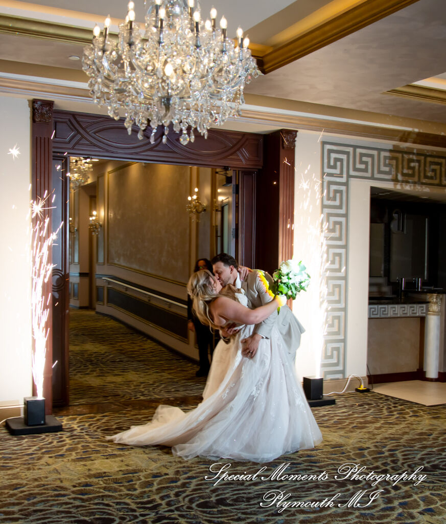 Kristine & Robert at The Bentley Banquet Conference Center Wyandotte MI wedding photography