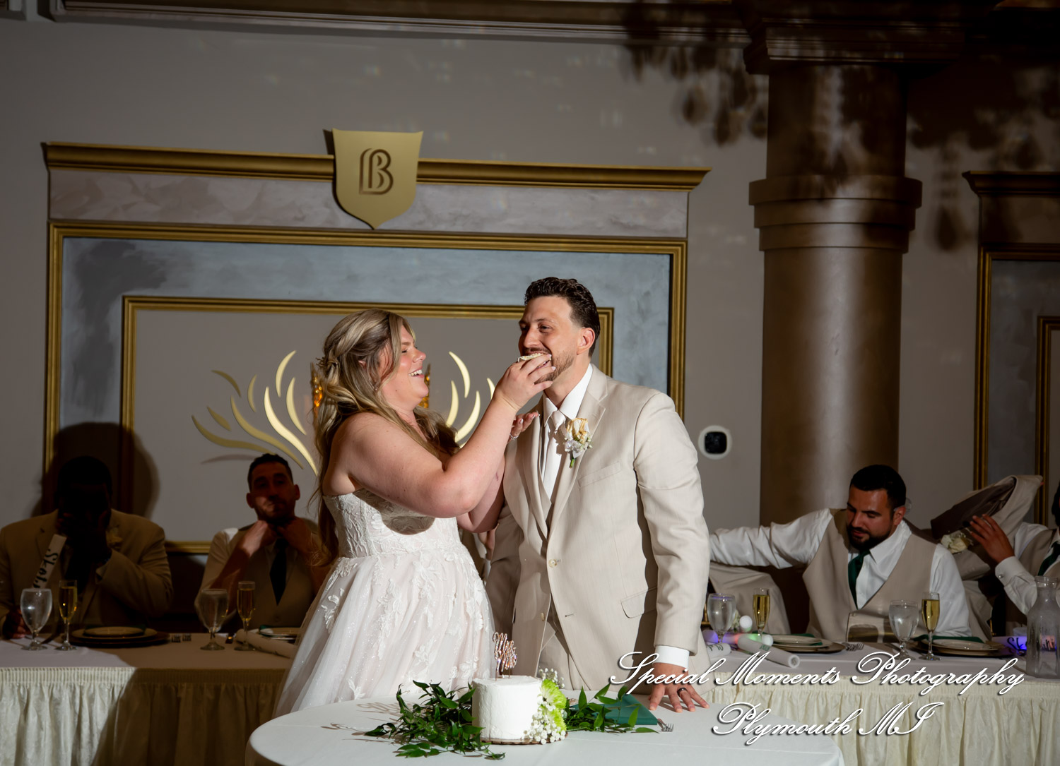 Kristine & Robert at The Bentley Banquet Conference Center Wyandotte MI wedding photography