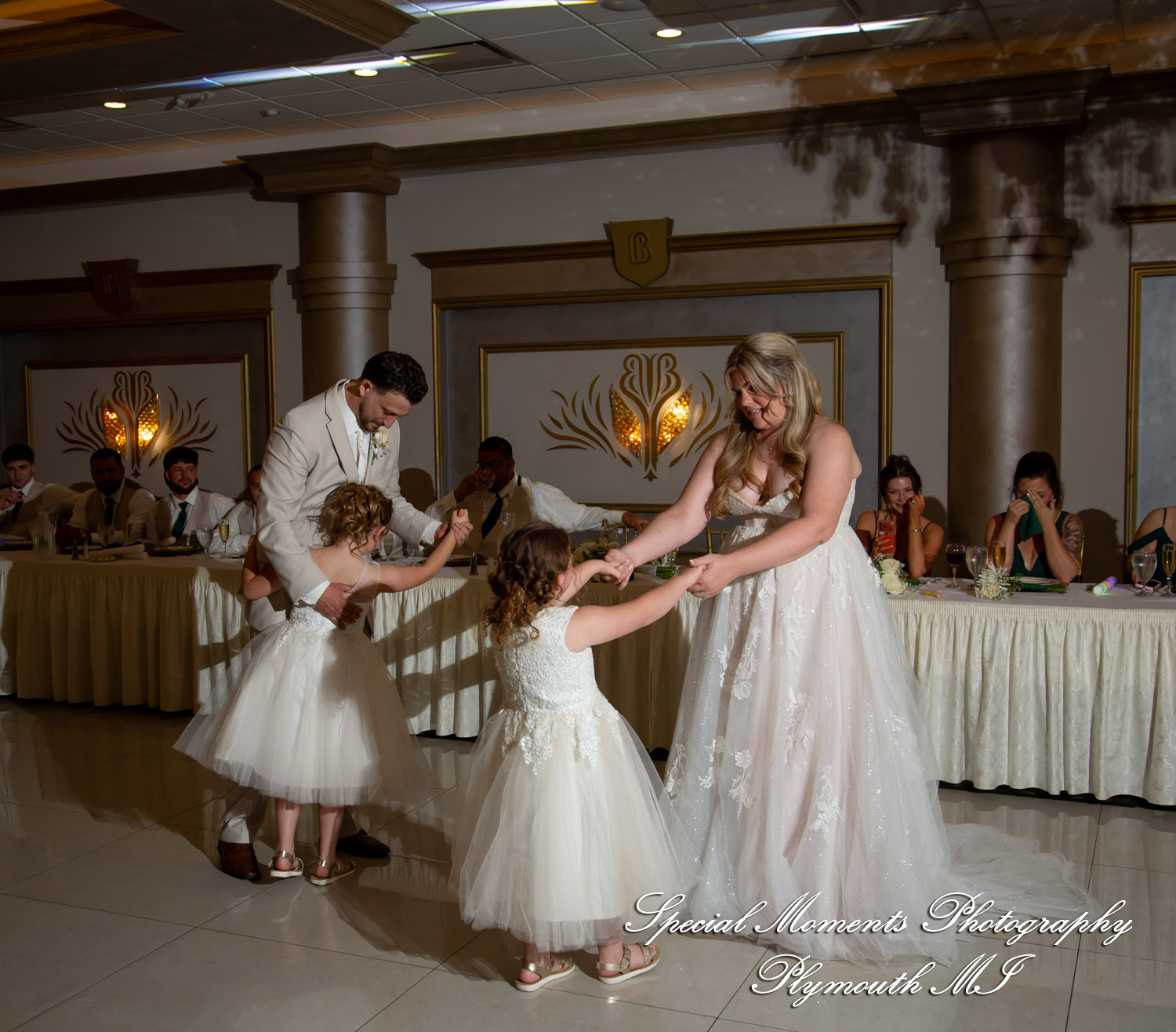 Kristine & Robert at The Bentley Banquet Conference Center Wyandotte MI wedding photography