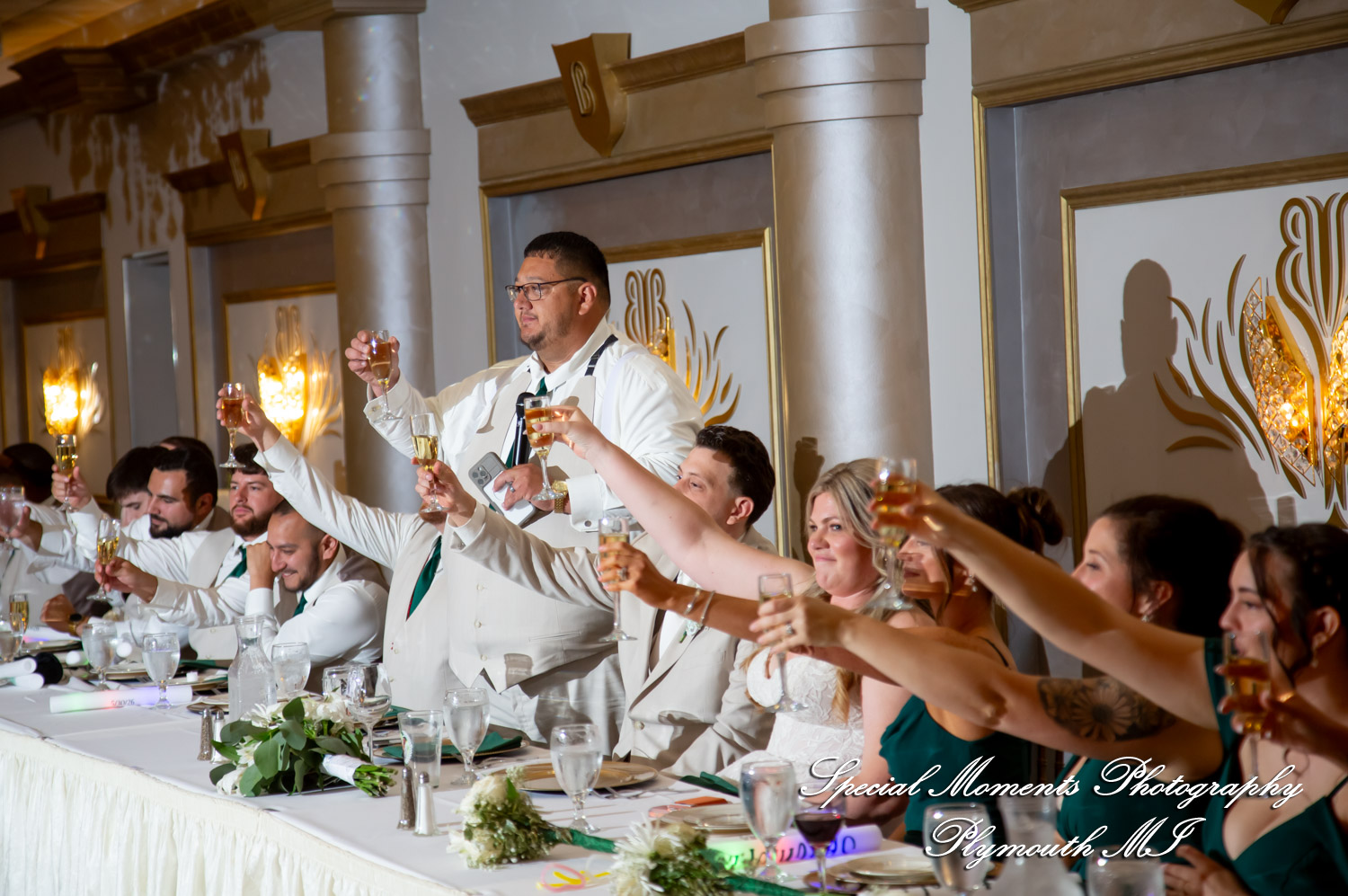 Kristine & Robert at The Bentley Banquet Conference Center Wyandotte MI wedding photography
