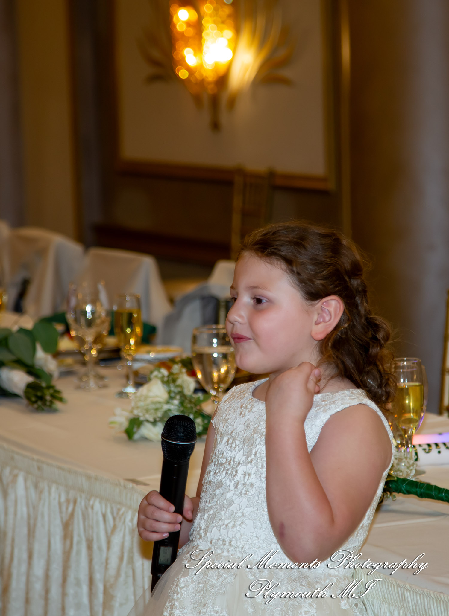 Kristine & Robert at The Bentley Banquet Conference Center Wyandotte MI wedding photography