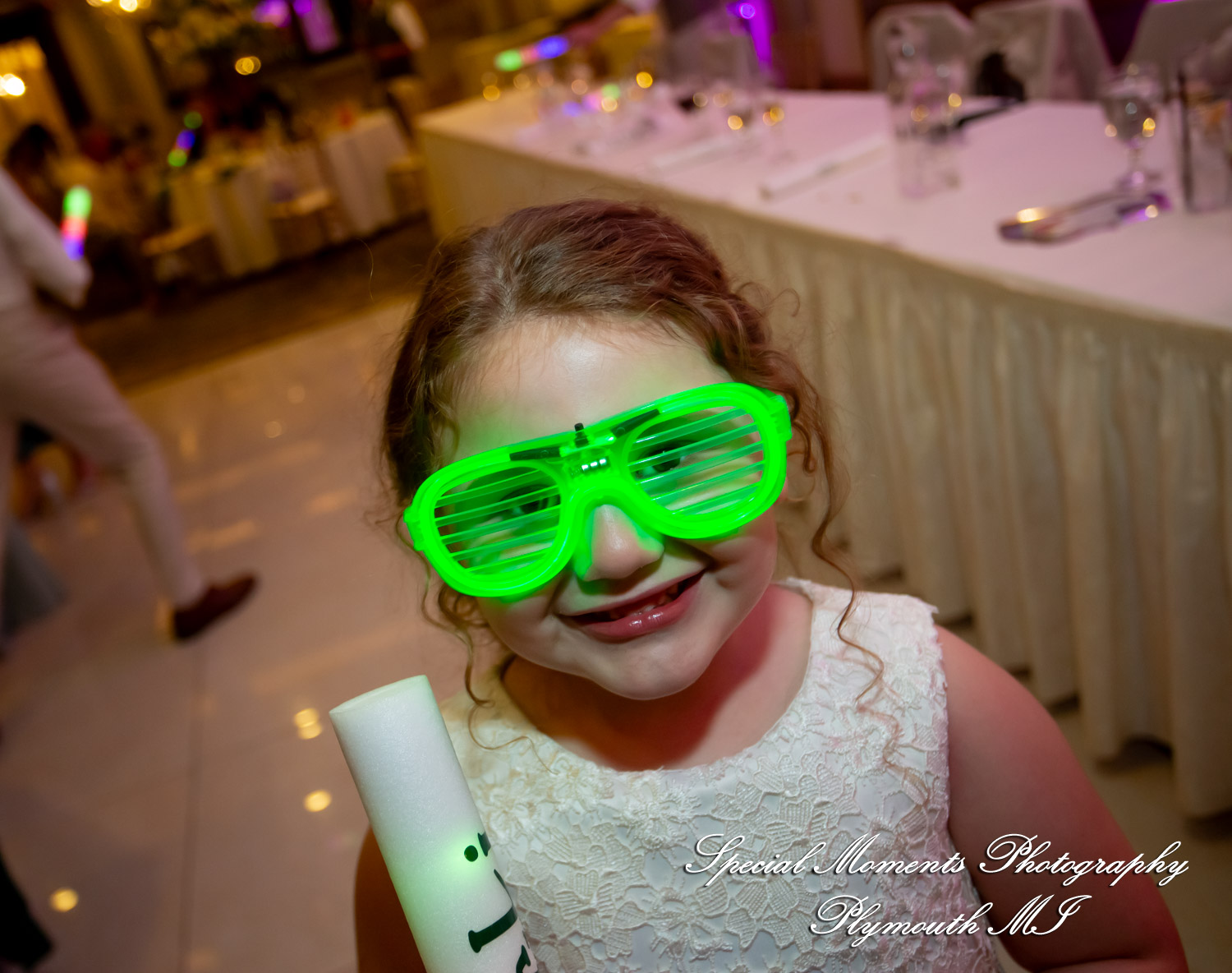 Kristine & Robert at The Bentley Banquet Conference Center Wyandotte MI wedding photography
