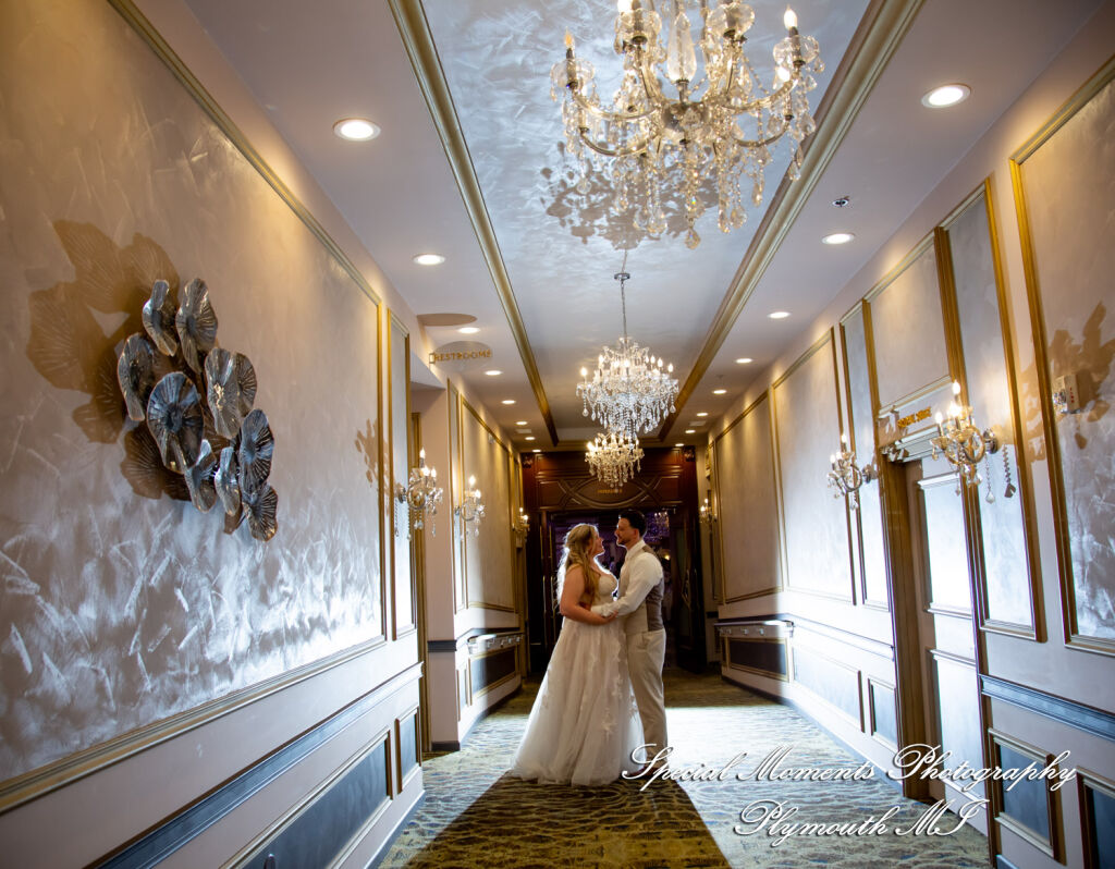 Kristine & Robert at The Bentley Banquet Conference Center Wyandotte MI wedding photography