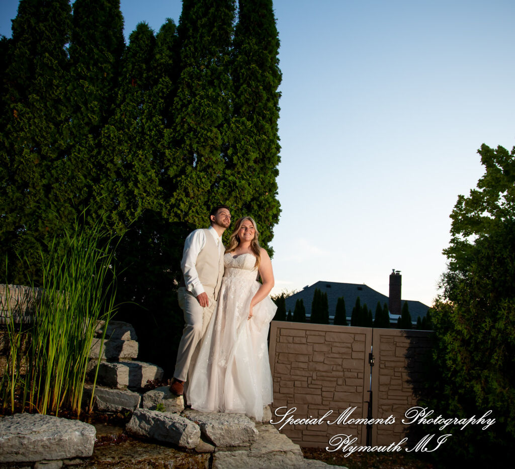 Kristine & Robert at The Bentley Banquet Conference Center Wyandotte MI wedding photography