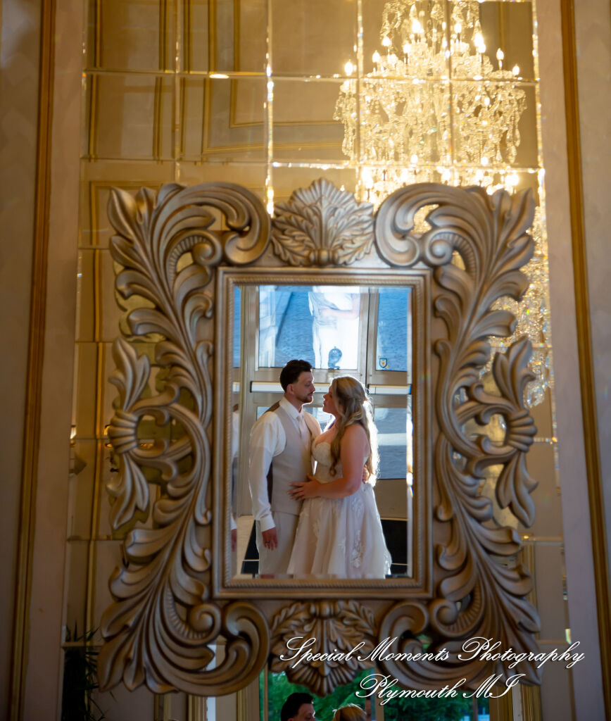 Kristine & Robert at The Bentley Banquet Conference Center Wyandotte MI wedding photography