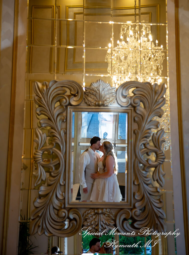 Kristine & Robert at The Bentley Banquet Conference Center Wyandotte MI wedding photography