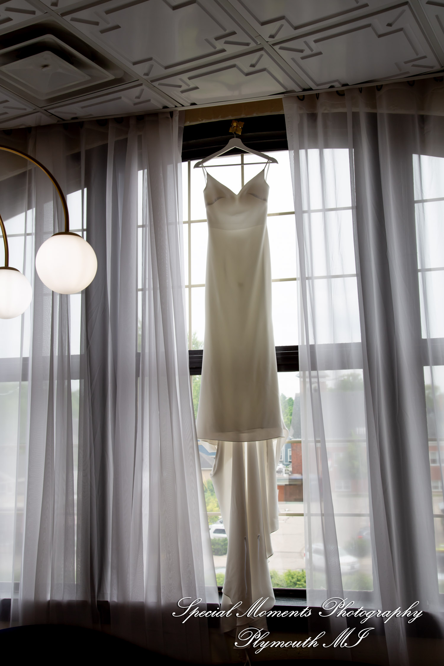 Ryli & Bennett at The Collins at the Clocktower Chelsea MI wedding photography