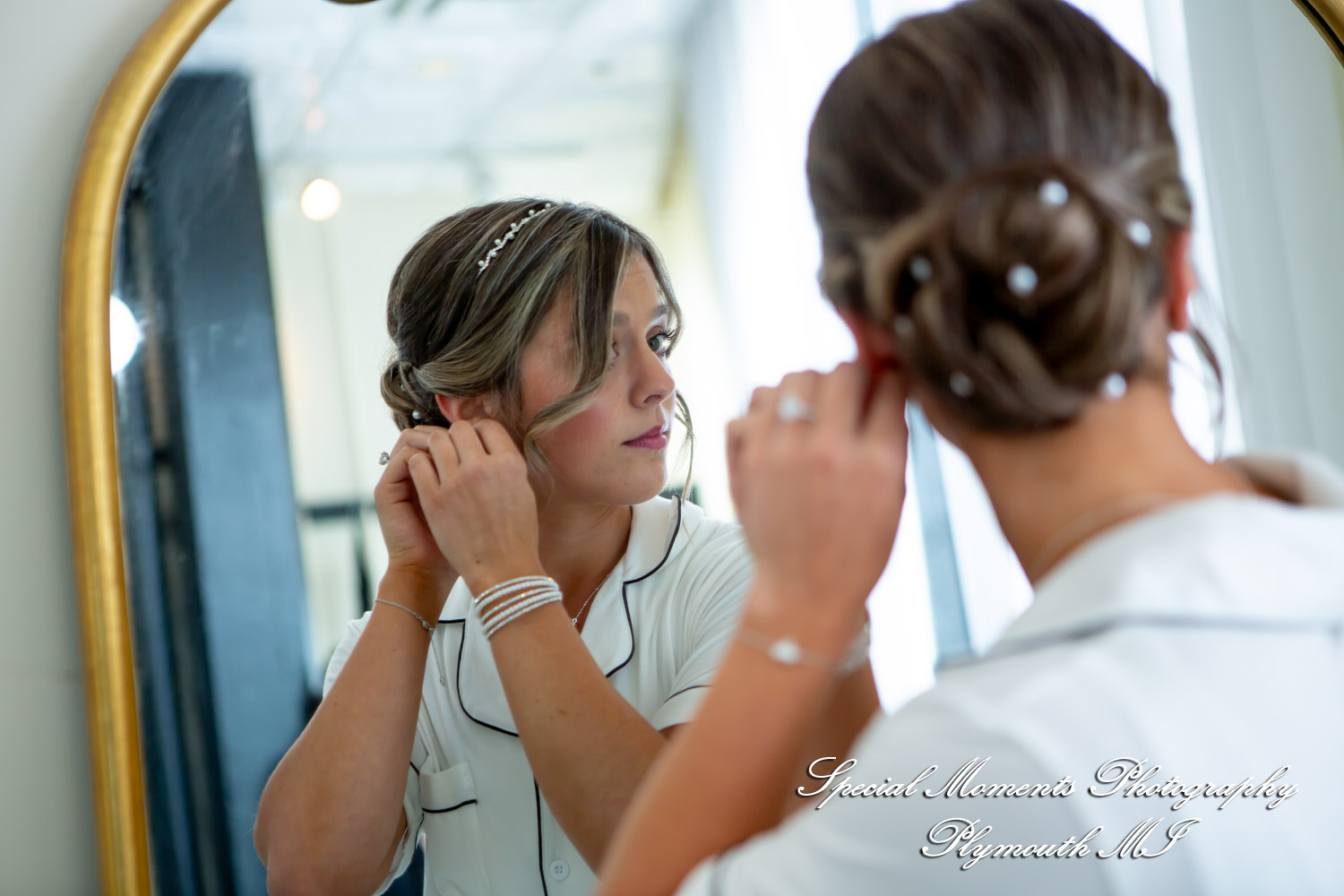 Ryli & Bennett at The Collins at the Clocktower Chelsea MI wedding photography