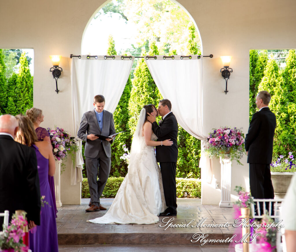 Tonya & Kevin at Crystal Gardens Event Center Howell MI wedding photography