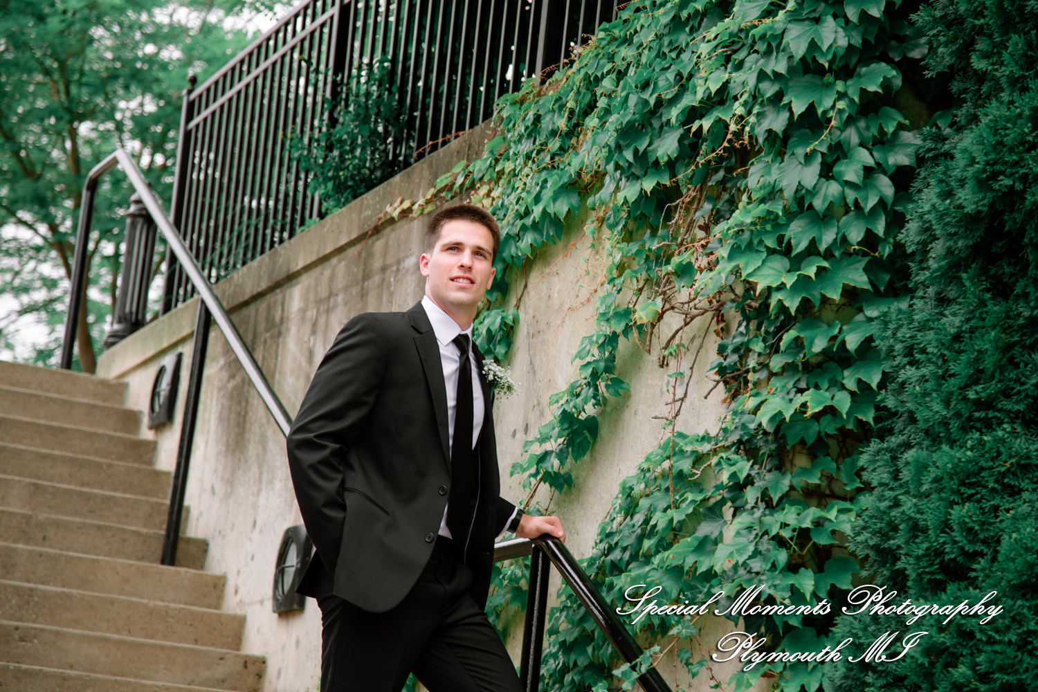 Ryli & Bennett at The Collins at the Clocktower Chelsea MI wedding photography
