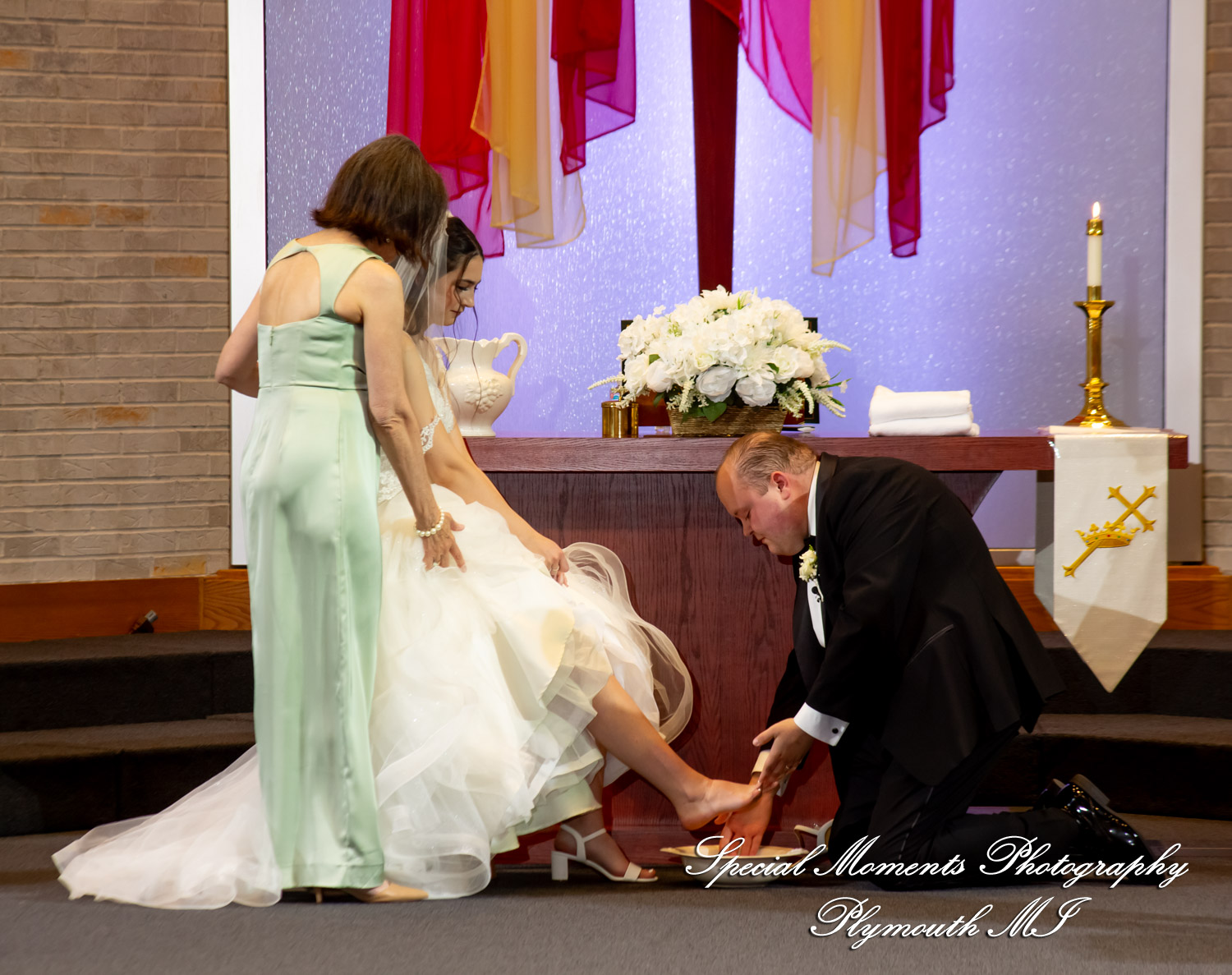 Grace & Edwin at St. Michael Lutheran Church Canton MI wedding photography