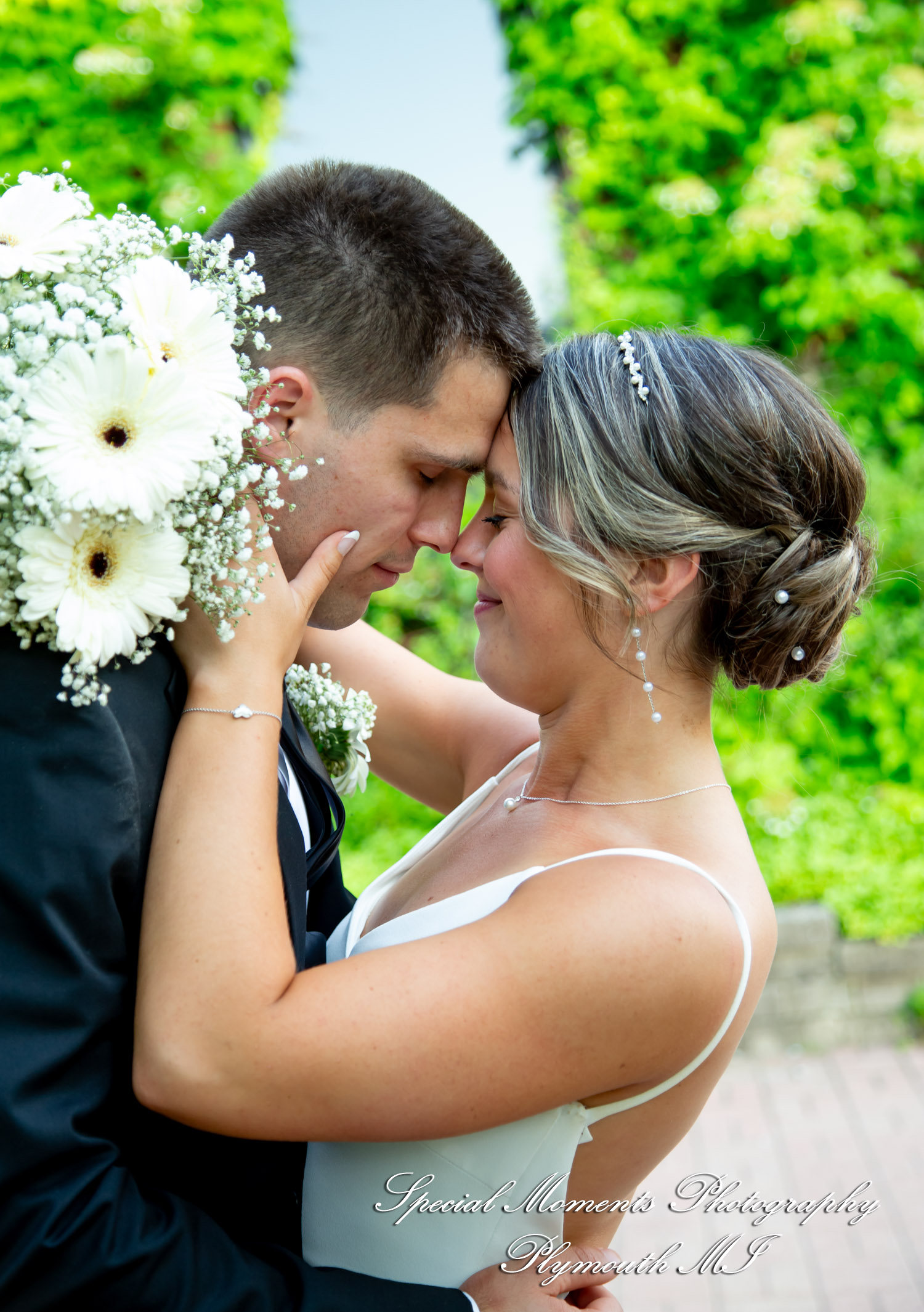 Ryli & Bennett at The Collins at the Clocktower Chelsea MI wedding photography