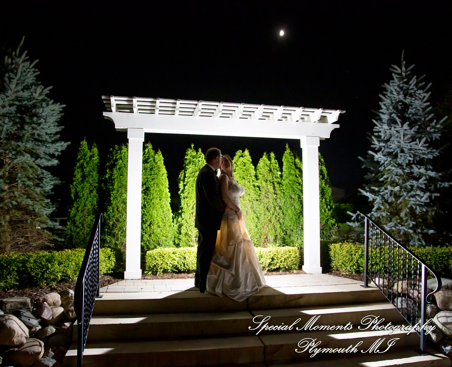 Tonya & Kevin at Crystal Gardens Event Center Howell MI wedding photography