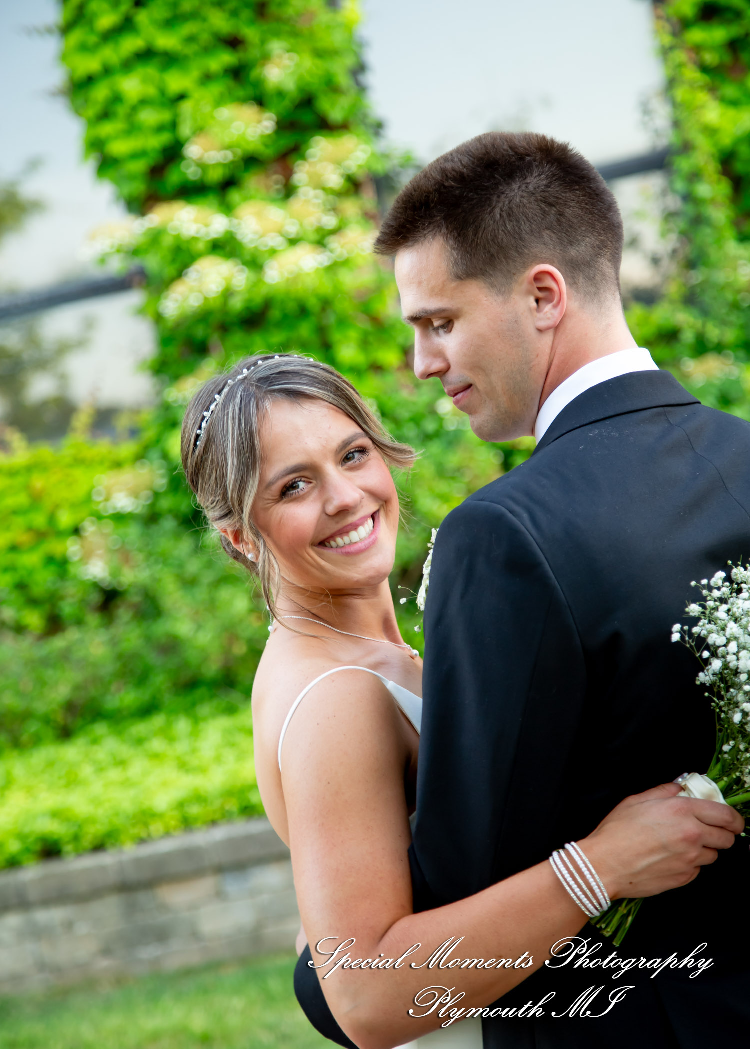 Ryli & Bennett at The Collins at the Clocktower Chelsea MI wedding photography