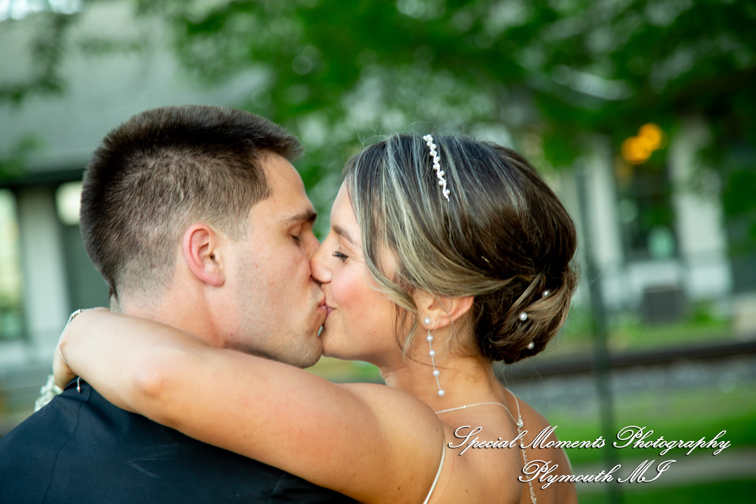 Ryli & Bennett at The Collins at the Clocktower Chelsea MI wedding photography