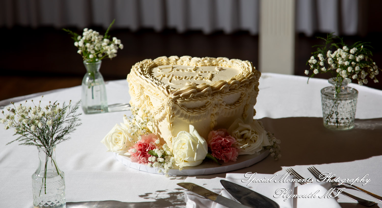 Grace & Edwin at Meeting House Grand Ballroom MI wedding photography
