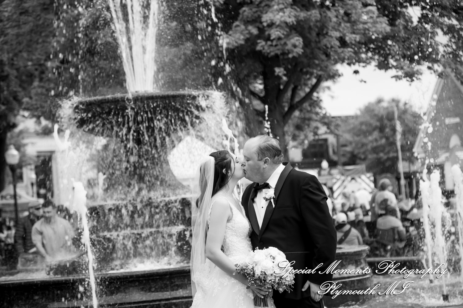 Grace & Edwin at Meeting House Grand Ballroom MI wedding photography