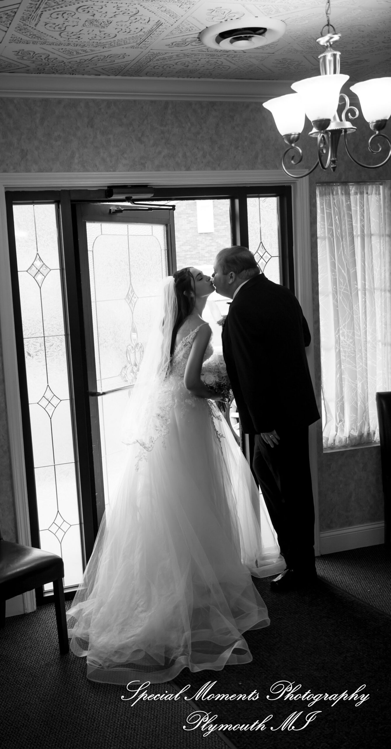 Grace & Edwin at Meeting House Grand Ballroom MI wedding photography