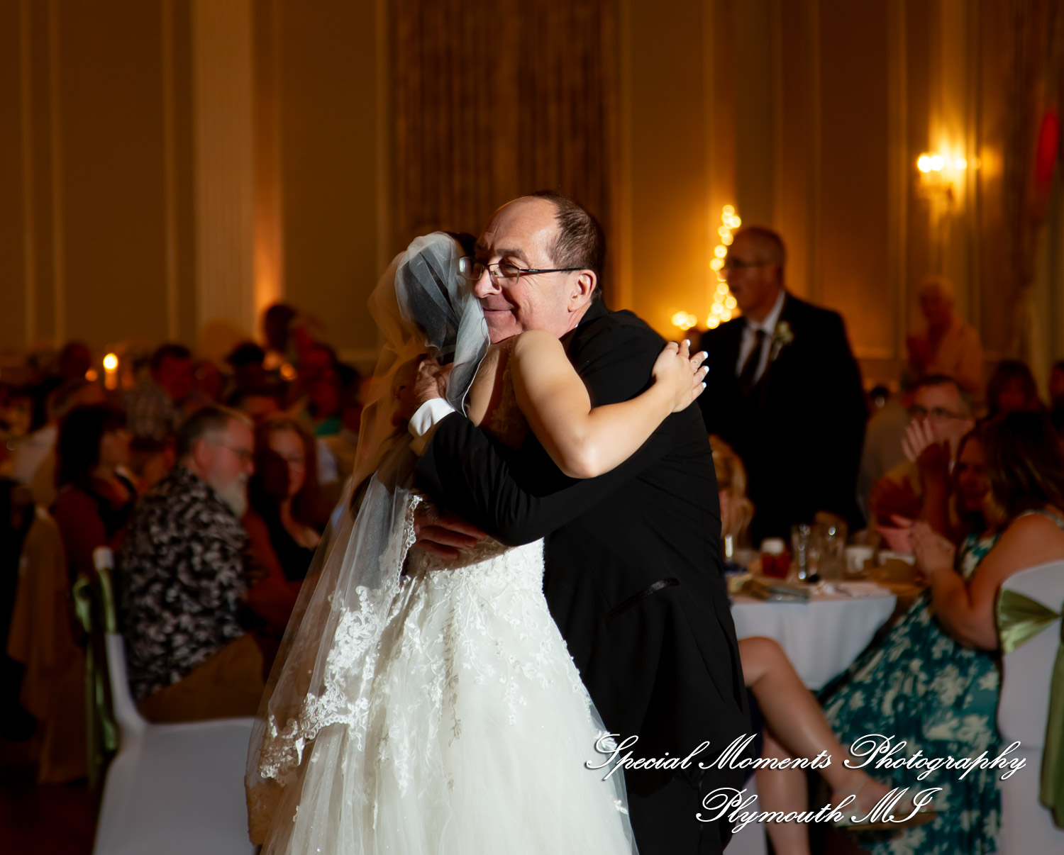 Grace & Edwin at Meeting House Grand Ballroom MI wedding photography