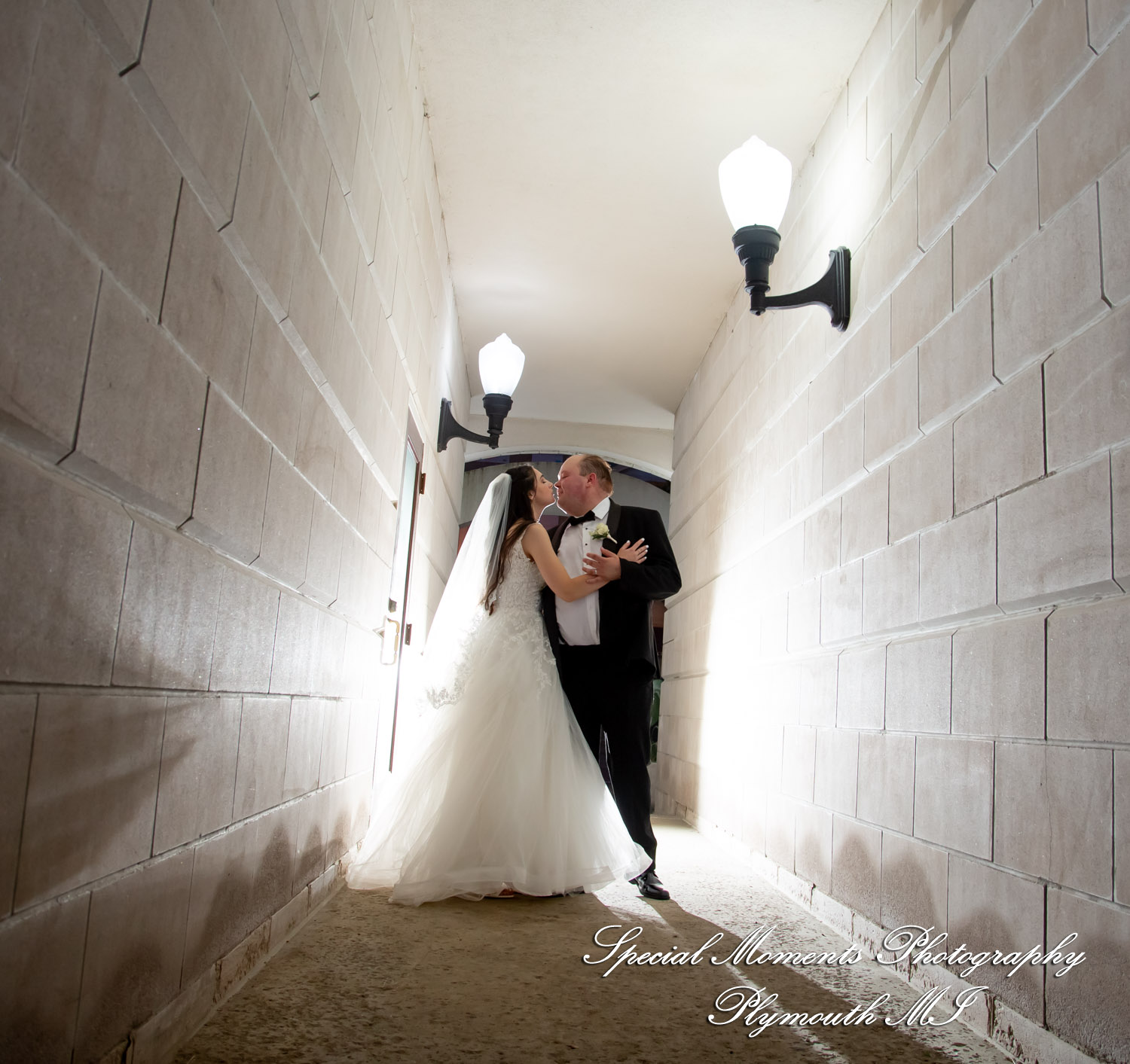 Grace & Edwin at Meeting House Grand Ballroom MI wedding photography
