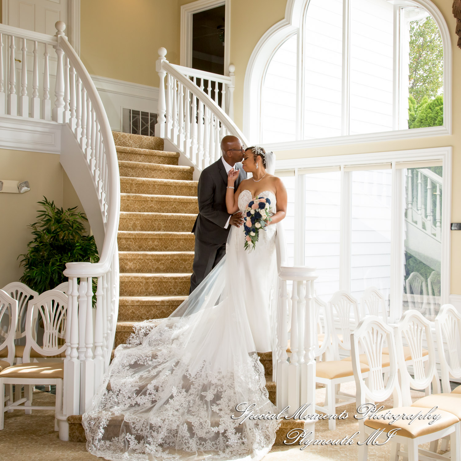Tameka & James at White House Wedding Chapel Warren MI wedding photography